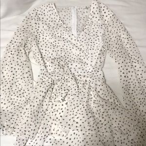 Flowy dotted long sleeve top